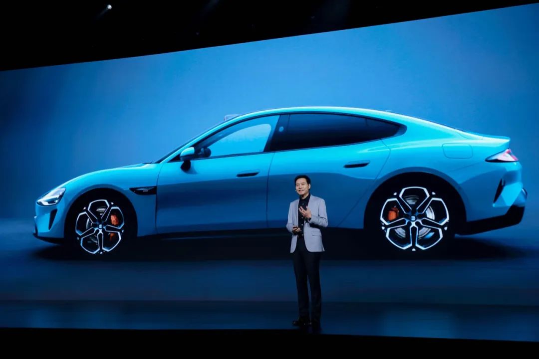 小米汽车性价比_小米汽车什么样_性能与舒适：小米汽车的操控体验分析